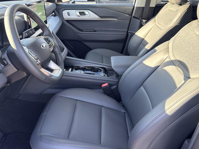 new 2025 Ford Explorer car