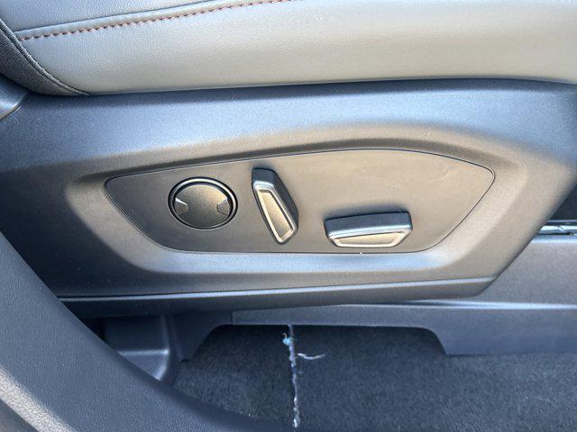 new 2025 Ford Explorer car