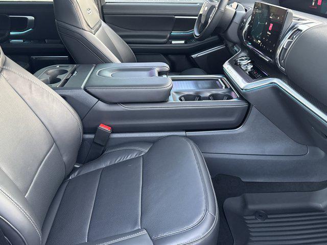 new 2025 Ford Expedition car, priced at $80,742