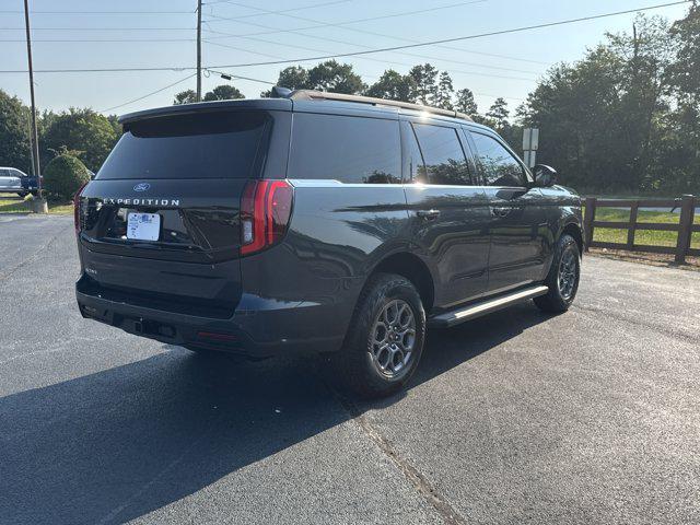 new 2025 Ford Expedition car, priced at $61,587
