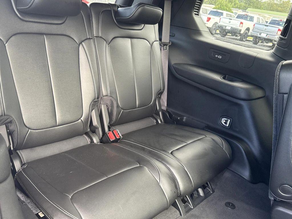 used 2024 Jeep Grand Cherokee L car, priced at $29,903