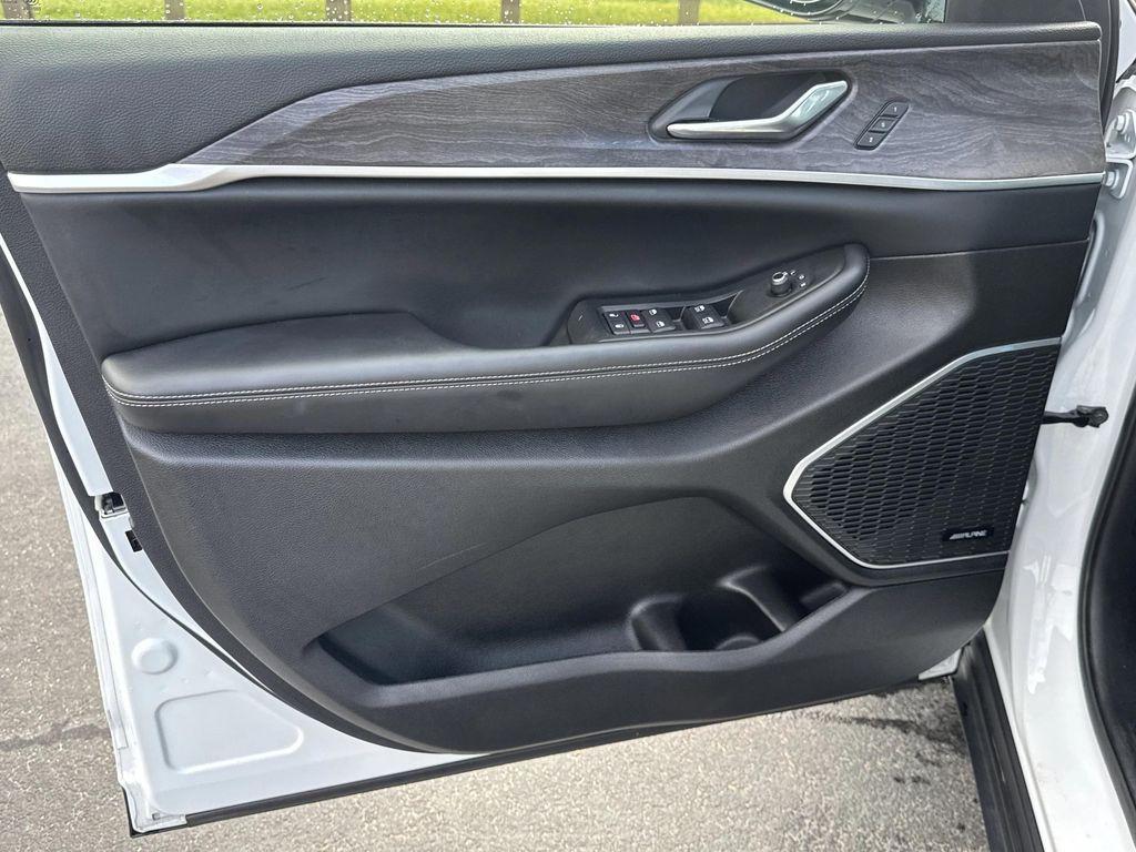 used 2024 Jeep Grand Cherokee L car, priced at $29,903