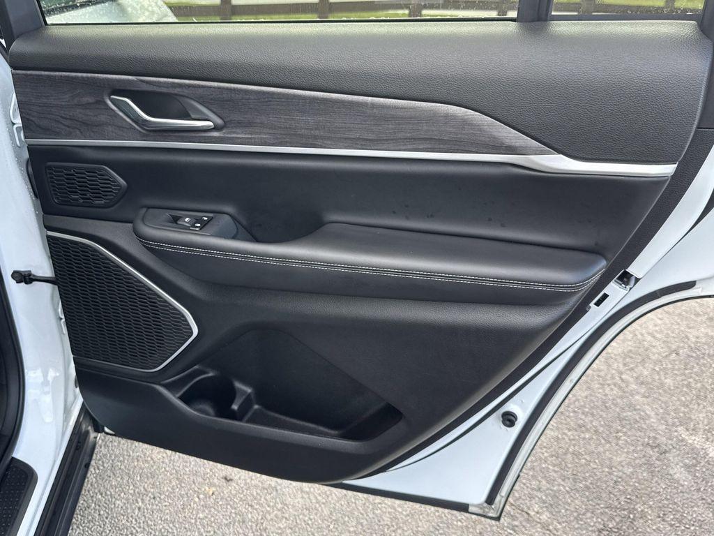 used 2024 Jeep Grand Cherokee L car, priced at $29,903