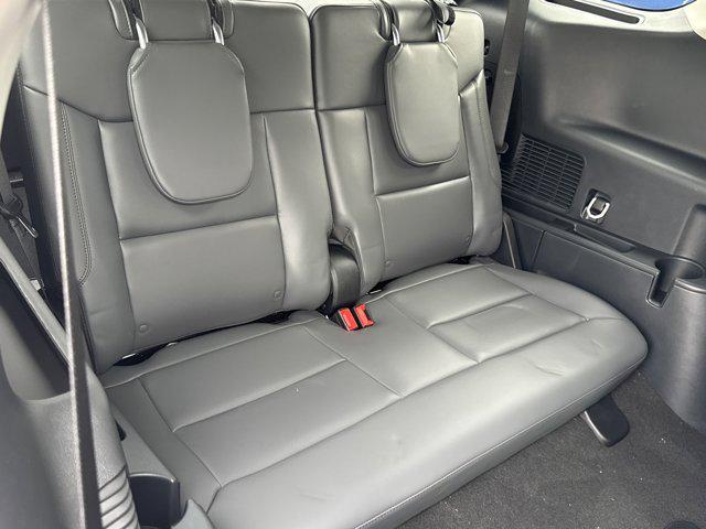 new 2025 Ford Explorer car, priced at $40,860