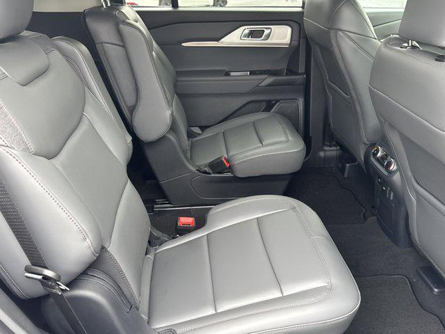 new 2025 Ford Explorer car, priced at $40,860