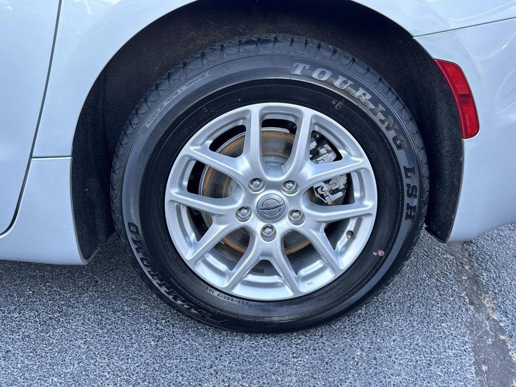 used 2024 Chrysler Pacifica car, priced at $26,932