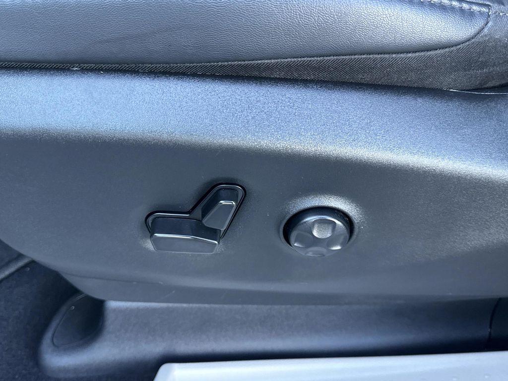 used 2024 Chrysler Pacifica car, priced at $26,932