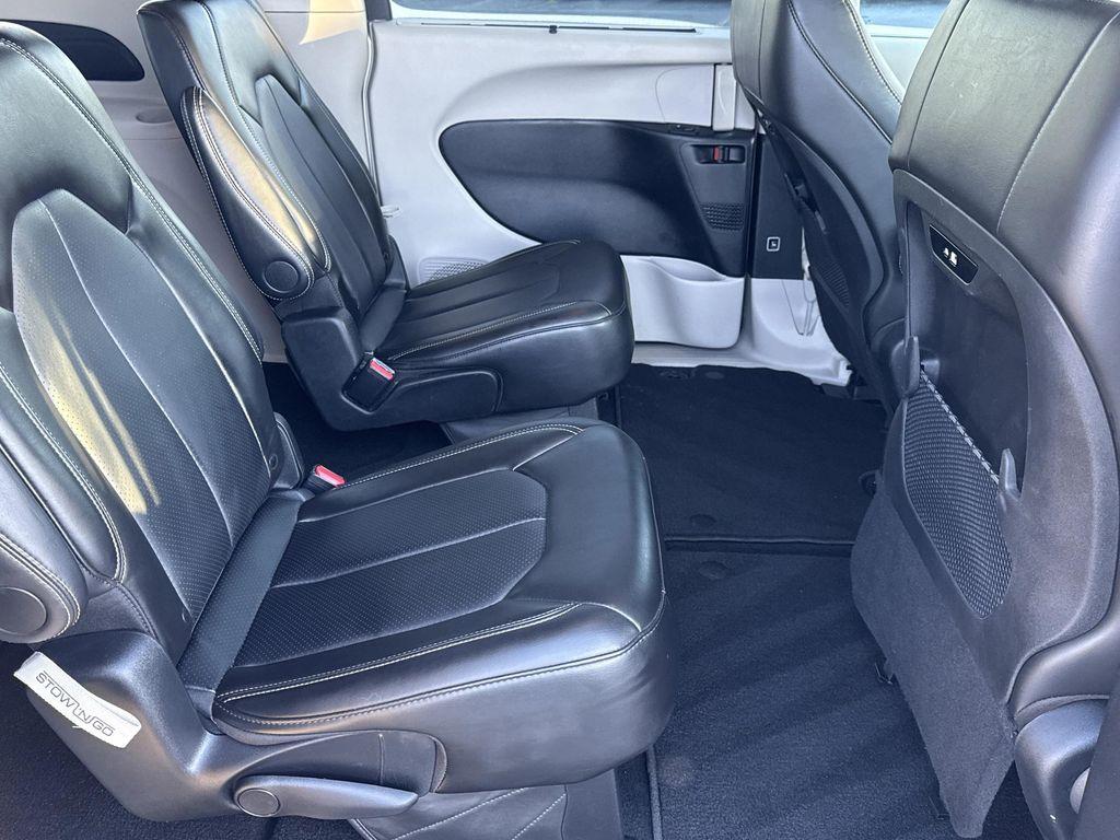 used 2024 Chrysler Pacifica car, priced at $26,932