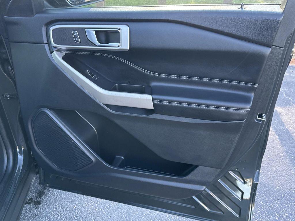 used 2022 Ford Explorer car, priced at $29,882
