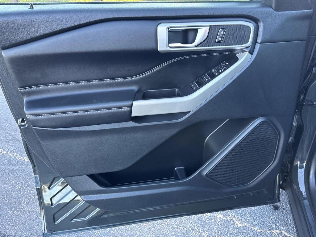 used 2022 Ford Explorer car, priced at $29,882