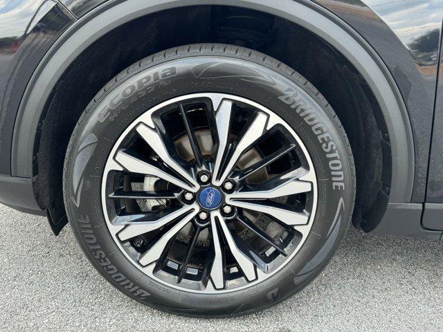 used 2021 Ford Escape car, priced at $19,404
