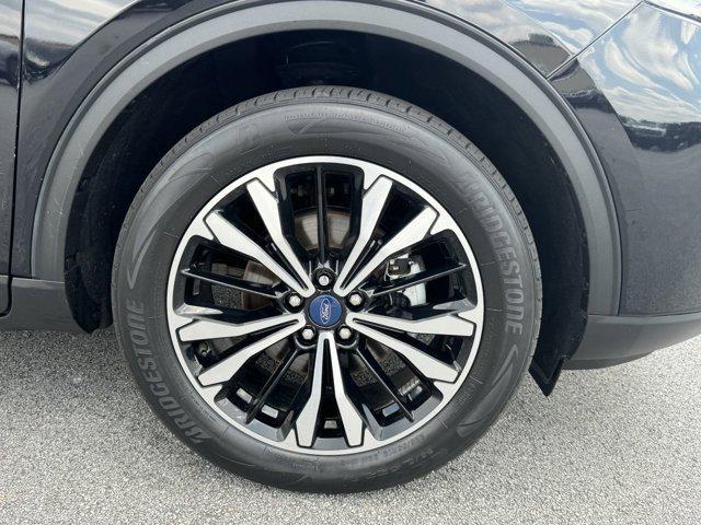 used 2021 Ford Escape car, priced at $19,404