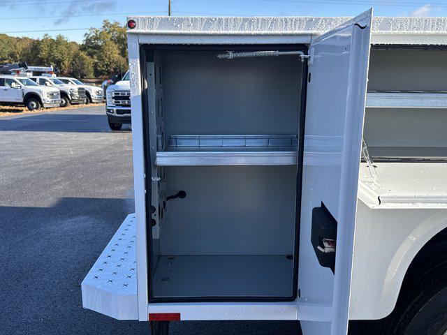 new 2025 Ford F-450 car, priced at $89,994