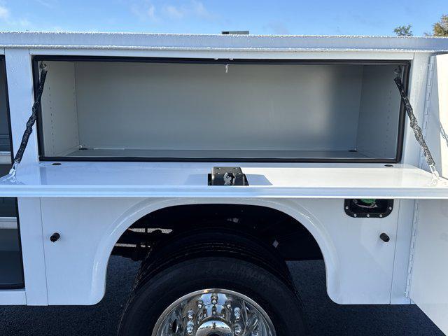 new 2025 Ford F-450 car, priced at $89,994