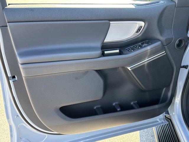 new 2025 Ford Expedition car, priced at $68,024