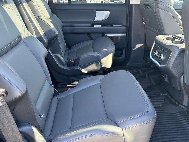 new 2025 Ford Expedition car, priced at $68,024