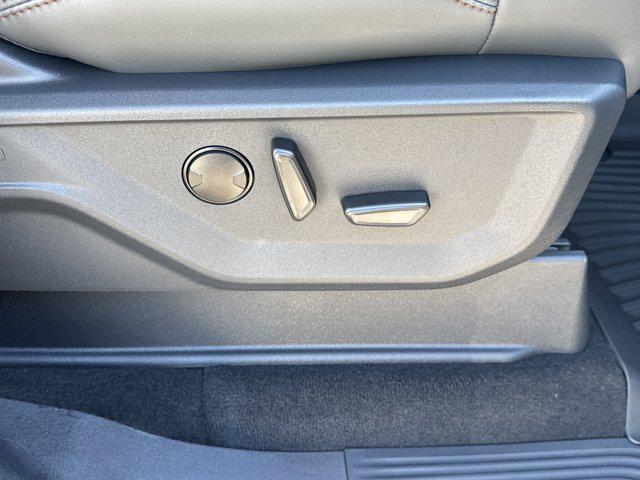 new 2025 Ford Expedition car, priced at $68,024