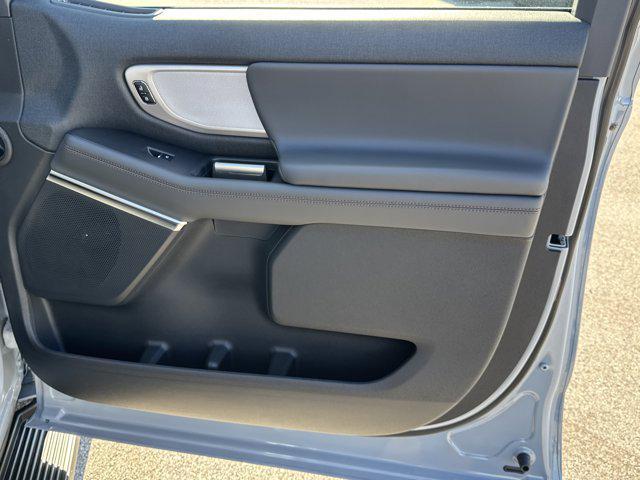 new 2025 Ford Expedition car, priced at $68,024