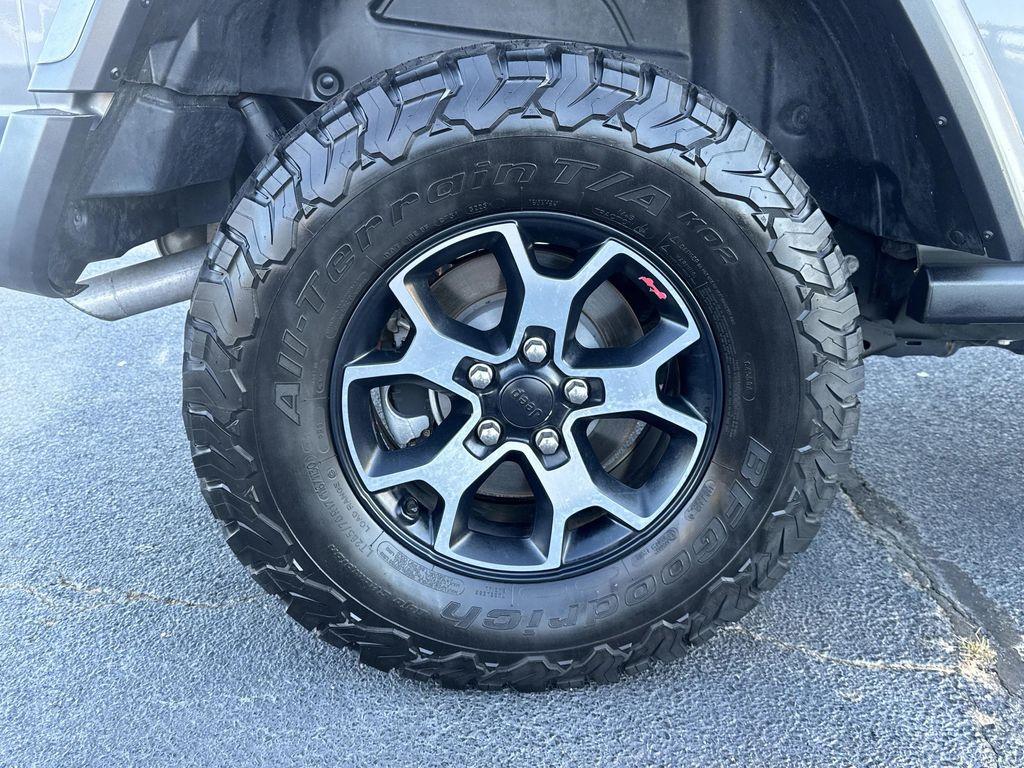 used 2018 Jeep Wrangler Unlimited car, priced at $30,252