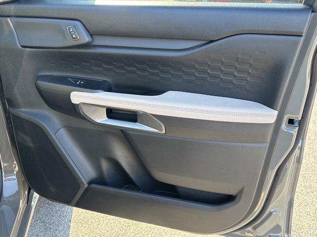 new 2025 Ford Ranger car, priced at $39,989