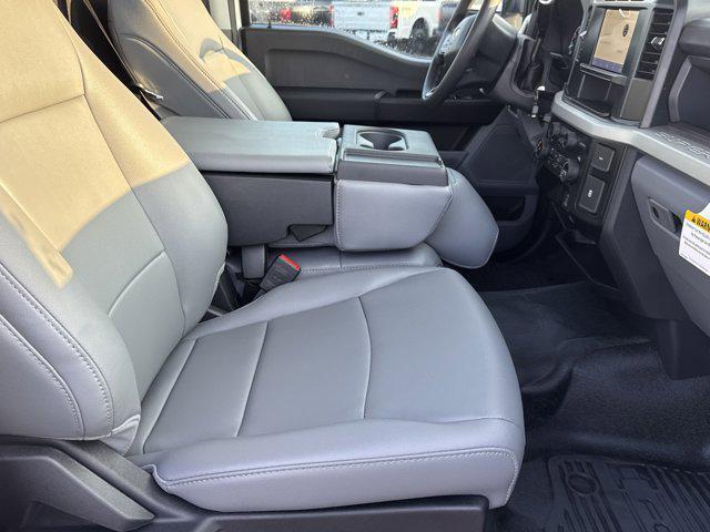 new 2024 Ford F-350 car, priced at $45,677
