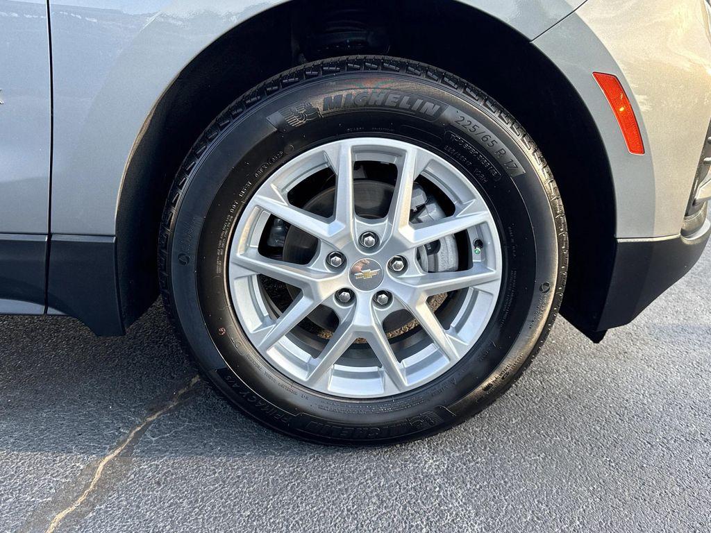 used 2023 Chevrolet Equinox car, priced at $19,644