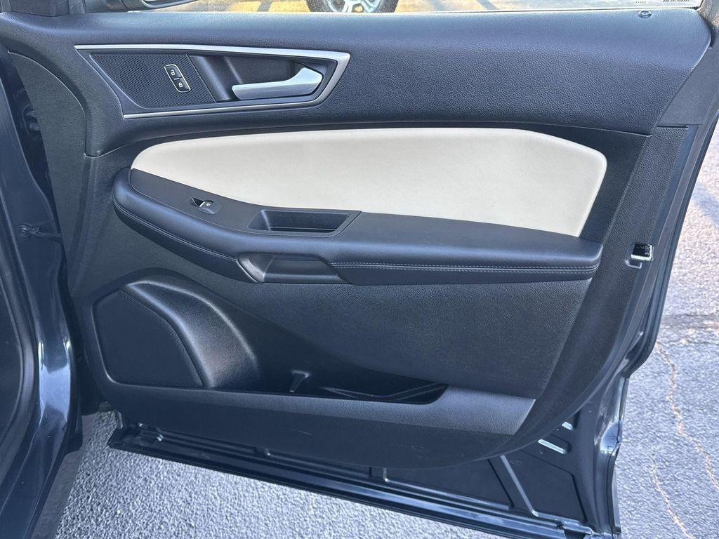 used 2022 Ford Edge car, priced at $27,060