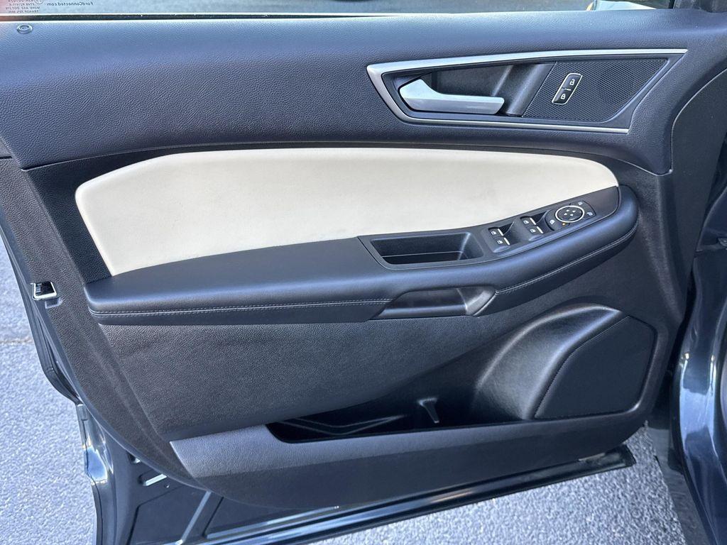 used 2022 Ford Edge car, priced at $27,060