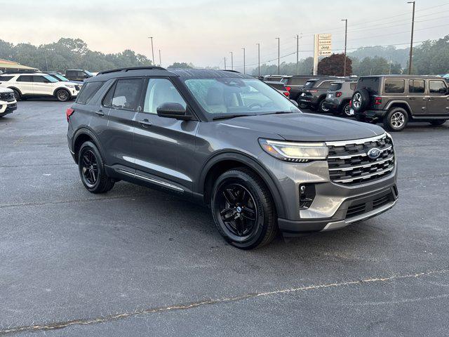 new 2025 Ford Explorer car, priced at $40,223