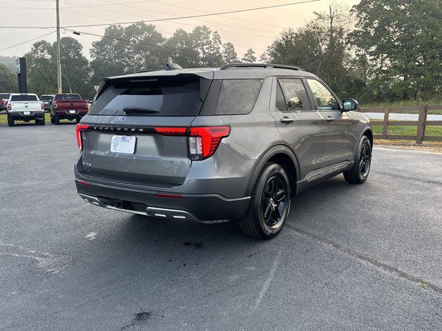 new 2025 Ford Explorer car, priced at $40,223