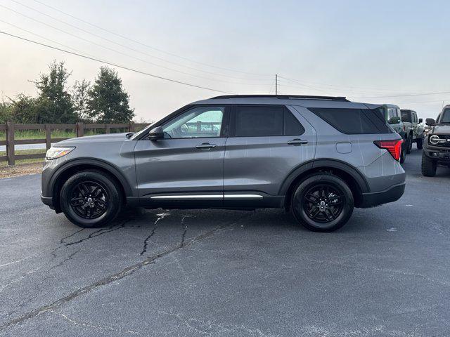 new 2025 Ford Explorer car, priced at $40,223