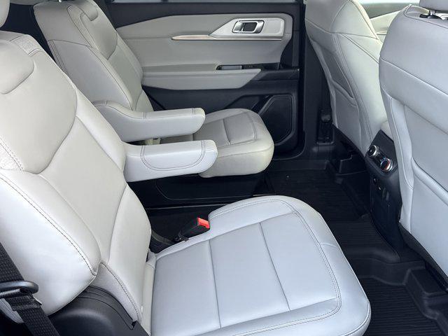 new 2025 Ford Explorer car, priced at $40,223