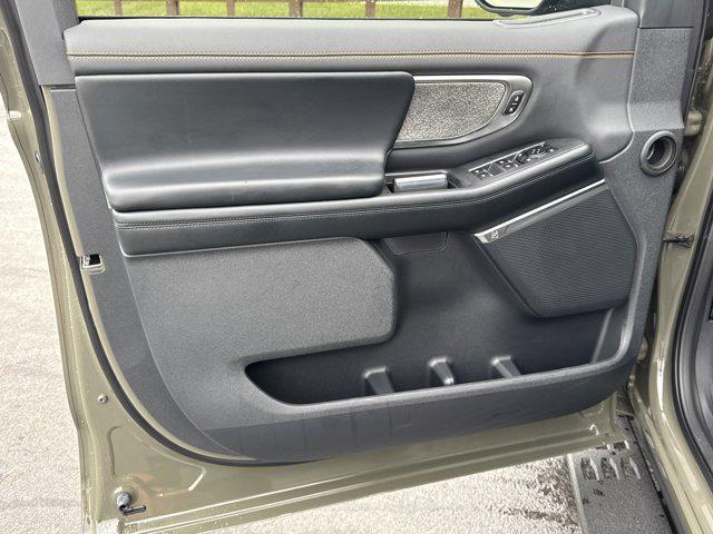 new 2025 Ford Expedition car, priced at $85,487
