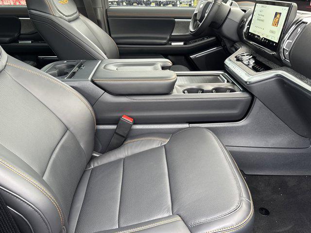 new 2025 Ford Expedition car, priced at $85,487