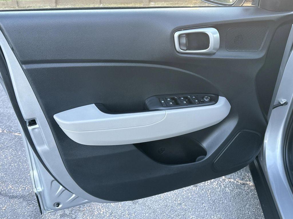 used 2024 Hyundai Venue car, priced at $19,994