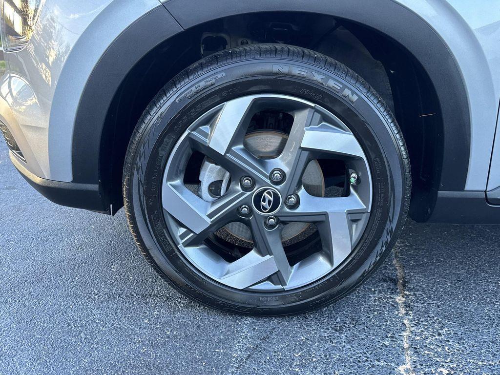 used 2024 Hyundai Venue car, priced at $19,994