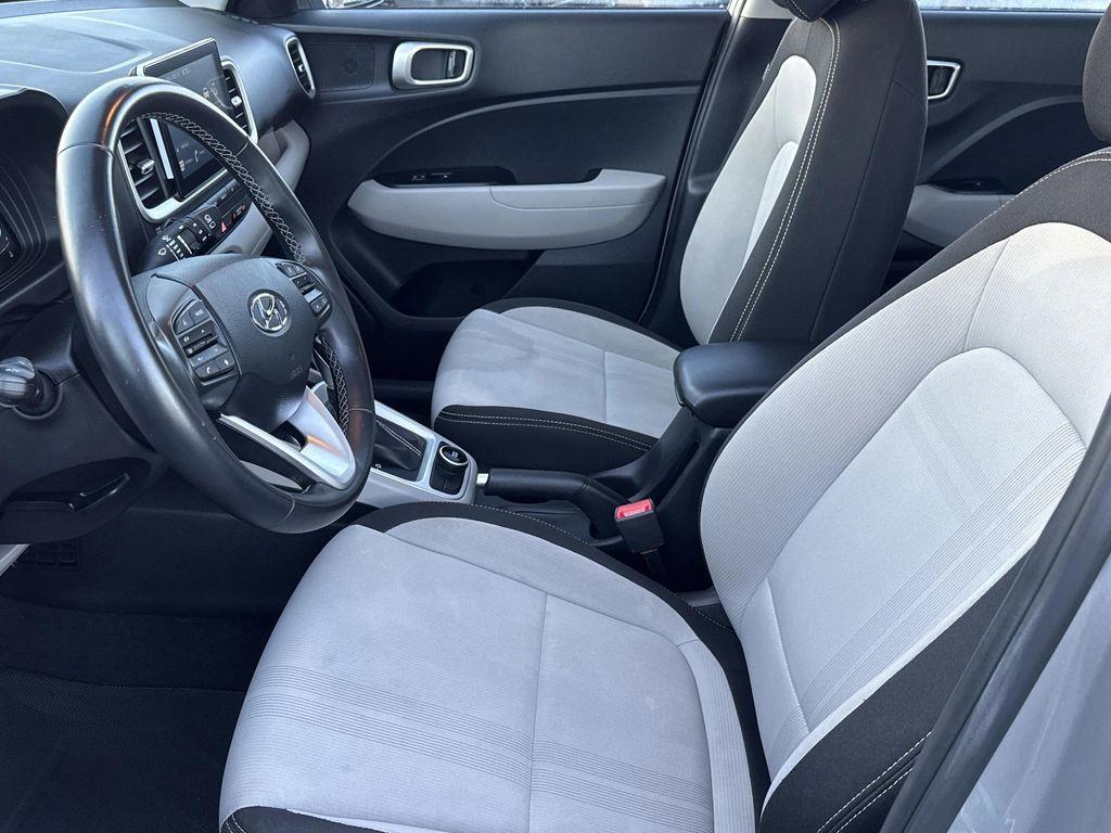 used 2024 Hyundai Venue car, priced at $19,994