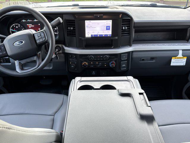 new 2025 Ford F-450 car, priced at $74,492