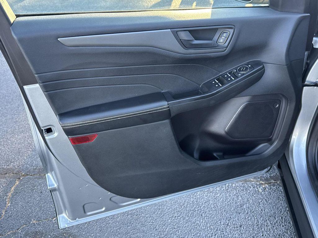 used 2023 Ford Escape car, priced at $21,291