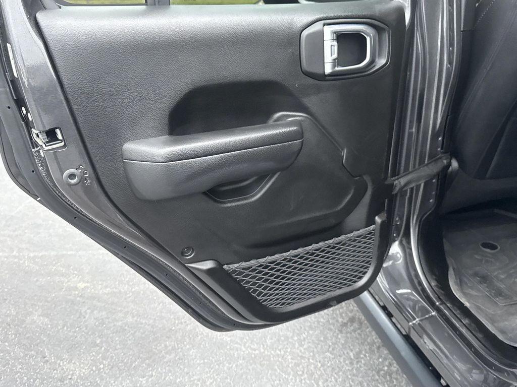 used 2024 Jeep Gladiator car, priced at $43,442