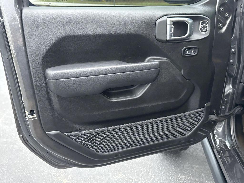 used 2024 Jeep Gladiator car, priced at $43,442