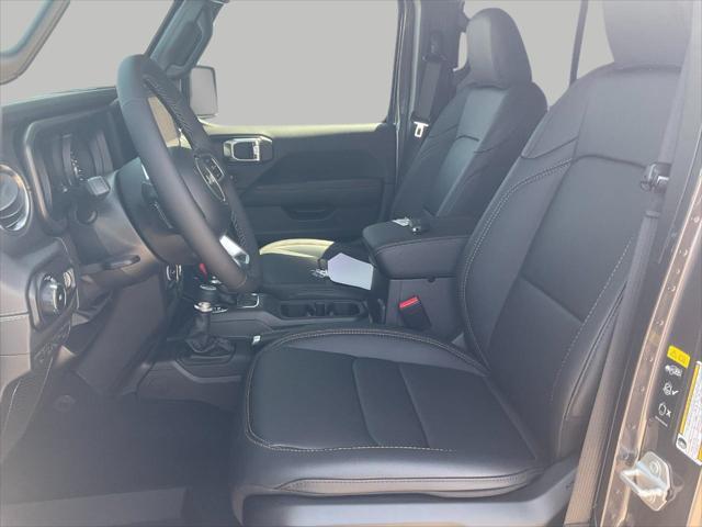 new 2025 Jeep Wrangler car, priced at $54,976