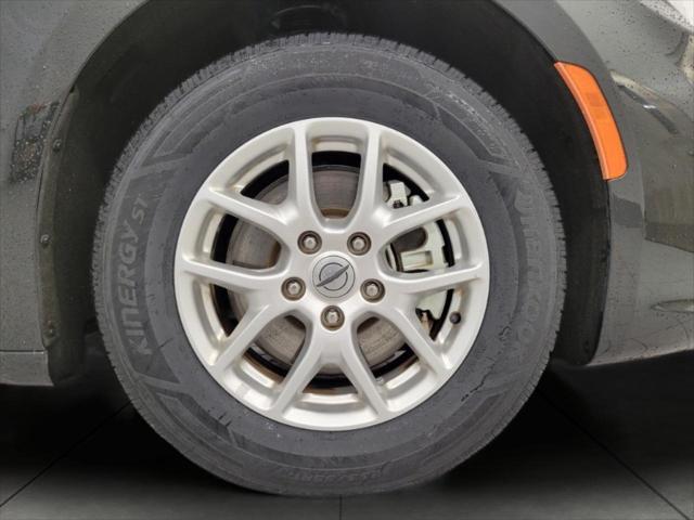 used 2023 Chrysler Pacifica car, priced at $25,735