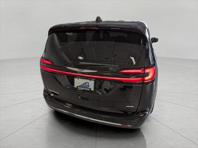 new 2025 Chrysler Pacifica car, priced at $44,891