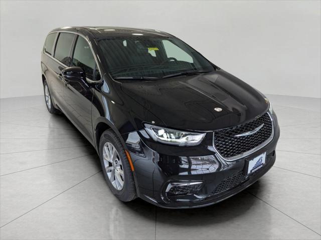 new 2025 Chrysler Pacifica car, priced at $44,891