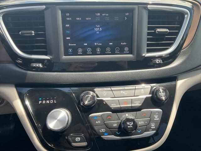 used 2018 Chrysler Pacifica car, priced at $12,918