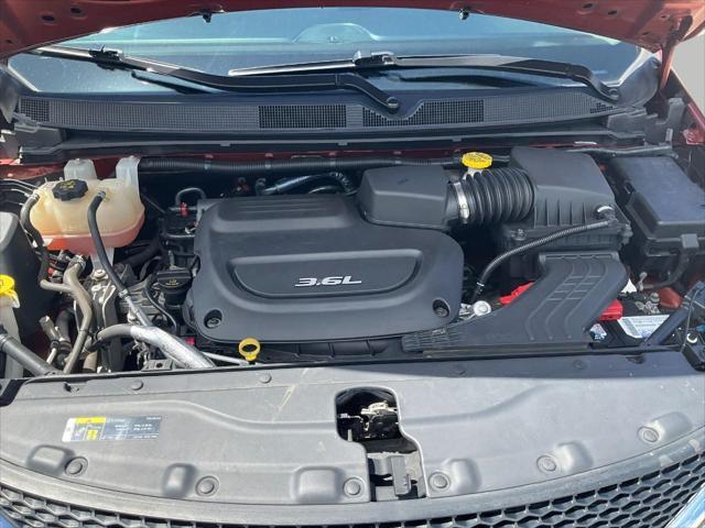 used 2018 Chrysler Pacifica car, priced at $12,918