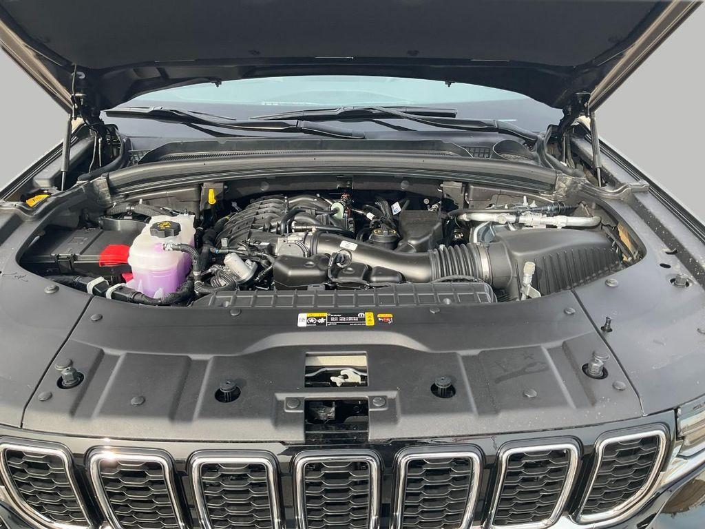 new 2025 Jeep Grand Cherokee L car, priced at $50,915