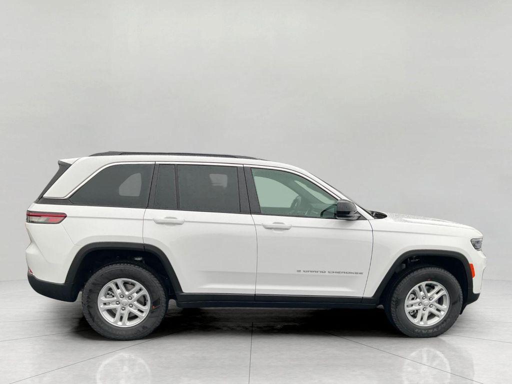 new 2025 Jeep Grand Cherokee car, priced at $38,831