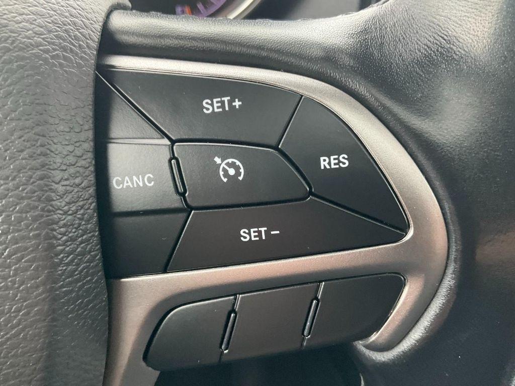 used 2020 Jeep Grand Cherokee car, priced at $19,787
